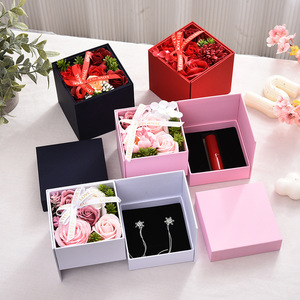 Scatola Regalo Rotante con Rosa per Decorazioni Matrimoniali e San Valentino, Fiore Artificiale Eterno Creativo, Set Regalo per la Festa della Mamma - Product Image 1