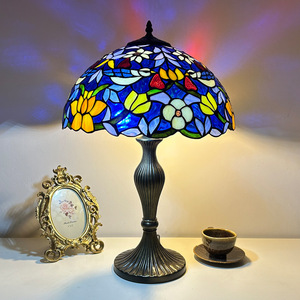 Lámpara de Escritorio LED de Vidrio con Diseño Floral de Tulipán Mediterráneo APCITL de 12 Pulgadas, Base de Aleación de Zinc, Alimentación CA, E26, para Estudio, Decoración Retro - Product Image 3