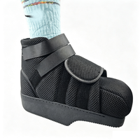 Botte de récupération post-opératoire pour l'avant-pied avec protection d'orteil amovible, doublure en maille, double sangle et fermeture auto-agrippante réglable