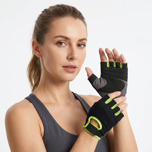 Guantes de Entrenamiento de Medio Dedo de Microfibra Transpirable de Último Diseño para Entrenamiento, Fisicoculturismo, Levantamiento de Pesas, Deportes y Gimnasio - Product Image 1