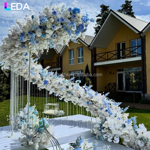 ซุ้มโค้งรูปตัว S สีฟ้าประดับดอกกุหลาบสำหรับงานแต่งงาน แบรนด์ LEDA Birthday Party Modern Garden - Product Image 4