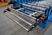 Machine de formage à froid de tuiles en acier coloré entièrement automatique OEM ODM 1220 mm pour toiture industrielle