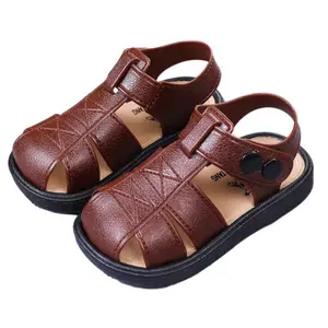 En stock vente en gros de sandales pour enfants garçons été plage garçons 1-4 ans bébé sandales pour enfants anti-dérapant enfant en bas âge sandales pour enfants