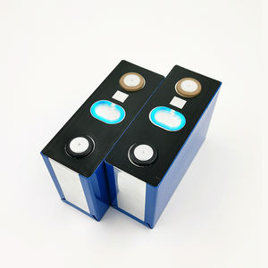 132Ah <span class=keywords><strong>ลิ</strong></span><span class=keywords><strong>เธี</strong></span><span class=keywords><strong>ยม</strong></span>ไอออน <span class=keywords><strong>NMC</strong></span> 3.7V <span class=keywords><strong>แบ</strong></span>บชาร์จไฟได้เซลล์ปริซึม<span class=keywords><strong>แบ</strong></span><span class=keywords><strong>ต</strong></span>เตอรี่ Li-ion 105Ah 132Ah อั<span class=keywords><strong>ต</strong></span>ราสูงสำหรับ EV - Product Image 2