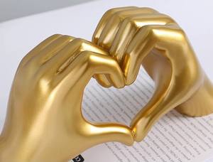 リビングルームの装飾のためのハートの手の彫刻愛の指結婚式の装飾のための現代の像彫刻棚のための家の装飾 - Product Image 5