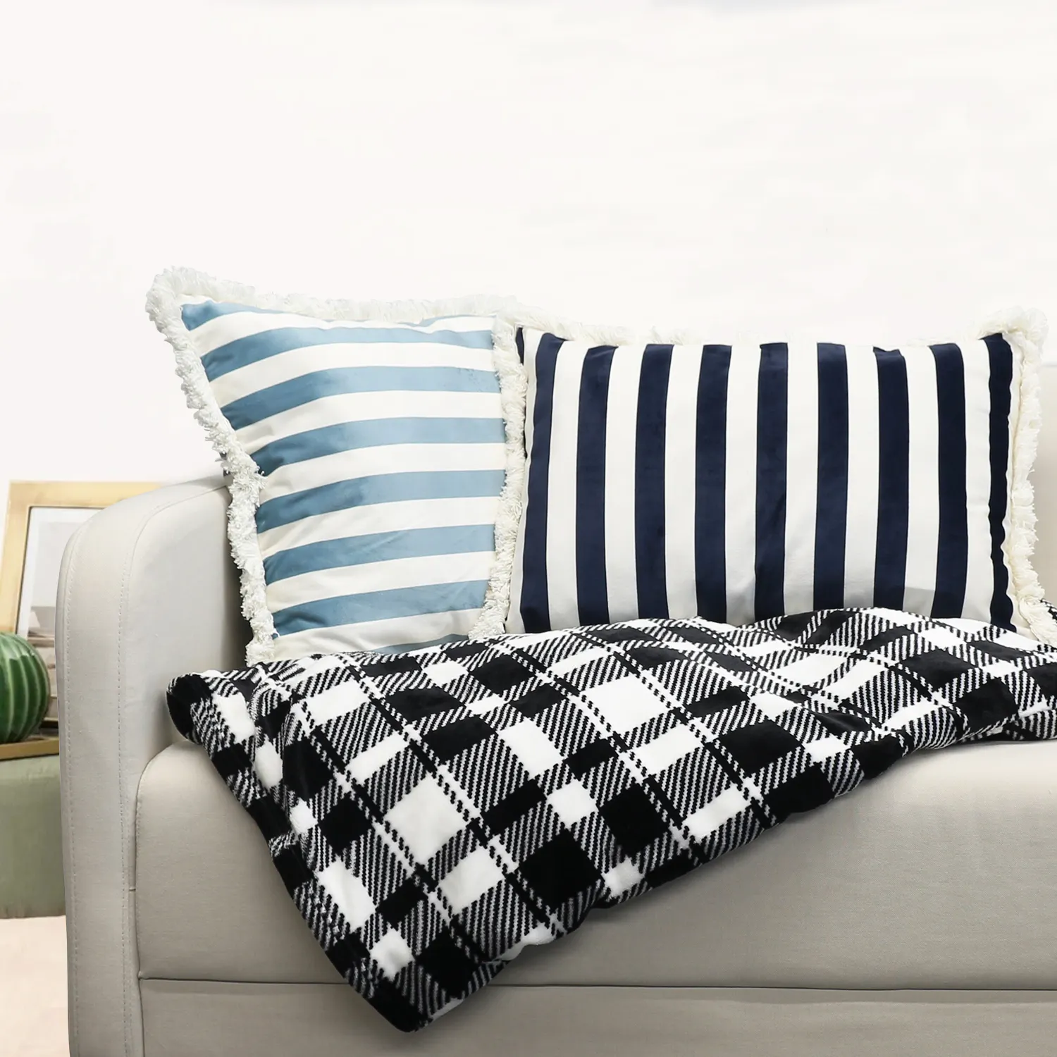 High Quality Striped Printed Cushion Cover Geometric Tassel velvet Throw Pillow Cover