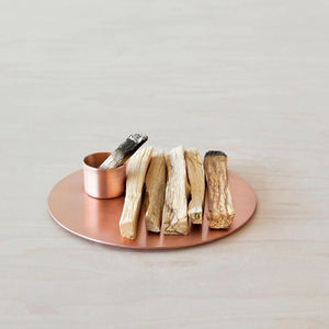 Porte-encens Palo Santo en métal or rose - Product Image 1