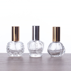 Logo personnalisé 10 ml Vaporisateur de bouteille en verre Baril rond/Plat Carré Fond épais Couvercle doré 15ml Mini bouteille de <span class=keywords><strong>parfum</strong></span> 5ml <span class=keywords><strong>Forme</strong></span> unique - Product Image 1