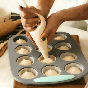 Moules à muffins en silicone résistant à la chaleur, 12 cavités, antiadhésifs, pour cupcakes et brownies - Product Image 6