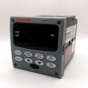 New Universal Digital <b>Controller</b> | DC2500 DC2800 for Flexible <b>Temperature</b> & Process Monitoring DC2500 DC2800 Universal Digital C - Product Image 3