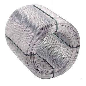Rollo de alambre de hierro galvanizado de calibre grueso: resistente, resistente a la intemperie para cercas al aire libre, recintos de animales, andamios de construcción - Product Image 5