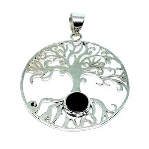 Collier en argent pour femmes, Onyx noir, pendentif vie d'arbre, pendentif en argent fait à la main - Product Image 2