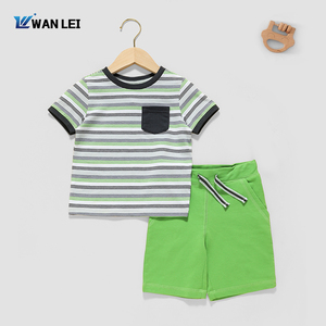最高評価の男の子用サマーアウトフィット卸売キッズTシャツとショートパンツセット迅速発送幼児服ファミリーマッチング衣装 - Product Image 1