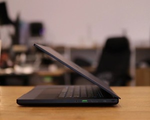 Laptop para Juegos <span class=keywords><strong>Razer</strong></span> Blade de Alto Rendimiento, <span class=keywords><strong>Intel</strong></span> Core I7 de 9.ª Generación, GTX 1660Ti, 16 GB de RAM, SSD de 256 GB, Pantalla de 15.5 Pulgadas y 165 Hz - Product Image 5