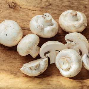 Champignons Blancs Tranchés Surgelés Non-OGM Riches en Fibres Prêts à Cuisiner Approvisionnement Direct Usine Certifiés IFS Vente en Gros Exportation - Product Image 6