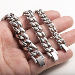 Stainless Steel Curb <b>Chain</b> Necklace, Polished Round Link, Tight Weave Cuban <b>Chain</b> for Men, Jewelry Accessory with Lobster Clasp - Product Image 3