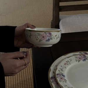 Vaisselle en céramique florale romantique <span class=keywords><strong>de</strong></span> style français du sud <span class=keywords><strong>de</strong></span> la <span class=keywords><strong>France</strong></span>, ensemble <span class=keywords><strong>de</strong></span> vaisselle colorée pour <span class=keywords><strong>café</strong></span> à la maison, avec assiettes et soucoupes - Product Image 5