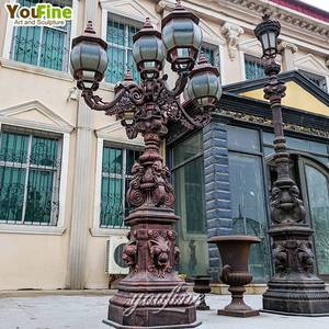 Lampada Classica in Ghisa per Decorazione Esterna di Ville e Giardini - Product Image 6