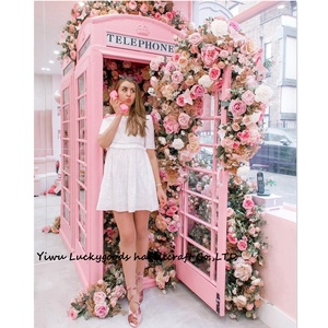 LFB1646 Ensemble <span class=keywords><strong>de</strong></span> cabines téléphoniques avec fleurs artificielles pour décoration <span class=keywords><strong>de</strong></span> mariage et <span class=keywords><strong>de</strong></span> salon d'hôtel. - Product Image 2