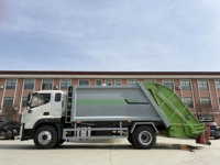 Nouveau camion compacteur de déchets Foton Planet 14-18cbm 4x2 à chargement arrière manuel, 245HP, Euro 5, diesel, pour la collecte des déchets
