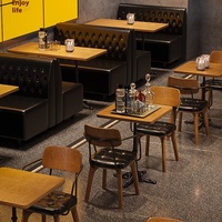 Kleine Taverne Cafe BBQ Retro Restaurant Möbel Komfortable Industrial-Style Clear Bar Massivholz Tisch Stuhl Set für Cafe BBQ