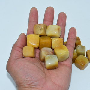 Vente en gros de pierres carrées en <span class=keywords><strong>jade</strong></span> <span class=keywords><strong>jaune</strong></span> ancien de 20 à 30mm pierres semi-précieuses polies pour la décoration et la boule sur le thème du bouddhisme - Product Image 5