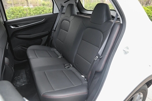 2026 2025 Geely Livan X3 Pro Champion SUV Essence Confortable Chinois à Succès Prix le Plus Bas Nouvelle Voiture - Product Image 5