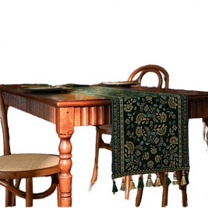 Caminos de Mesa de Lujo con Borlas Tejidas de Estilo Europeo para Decoración del Hogar, Cocina, Comedor, Fiestas y Días Festivos - Product Image 3