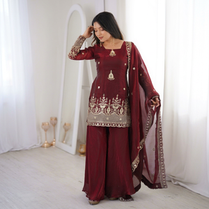 Robe Anarkali traditionnelle indienne et pakistanaise pour femmes, longue jusqu'au sol, brodée, avec dupatta, tenue de mariage - Product Image 1