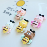 Modelo de abeja de dibujos animados de resina plana pintada a mano, cabujón para álbumes de recortes, decoración de pasteles DIY, accesorios de manualidades