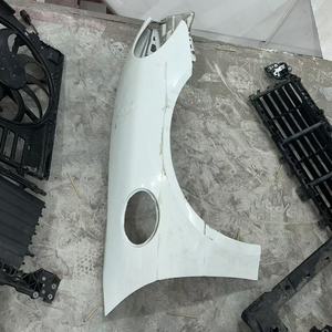 <span class=keywords><strong>15</strong></span> à 20 ans pour 718 Original Strip 982 Front Leafboard 718 Carbon Fiber <span class=keywords><strong>Fender</strong></span> - Product Image 1