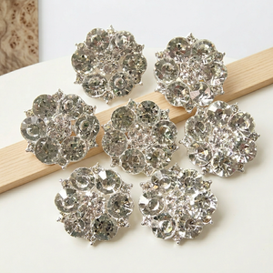 Boutons en cristal professionnels pour vêtements, chaussures, sacs, accessoires pour cheveux en alliage, fleurs en strass, cristal personnalisé - Product Image 1
