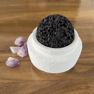 Frascos y Cajas Difusoras de Aroma Navideños Tallados en <span class=keywords><strong>Piedra</strong></span> Volcánica Negra Natural Ecológica (Forma de Bola 8*8*8cm) - Product Image 5