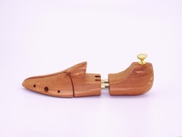 Chaussures européennes réglables en forme d'arbre, nouveauté, mules avec bouts fendus, en cèdre rouge, maintient les chaussures, ST06C
