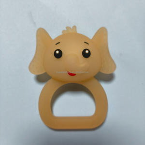 Jouets de dentition en <span class=keywords><strong>silicone</strong></span> souple OEM et ODM pour bébés Jouet de dentition et à mâcher <span class=keywords><strong>Hochet</strong></span> de dentition <span class=keywords><strong>personnalisable</strong></span> pour nourrissons - Product Image 1
