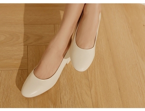 Zapatos de Tacón Medio de Cuero de 5 cm para un Estilo Urbano de Oficina - Product Image 1
