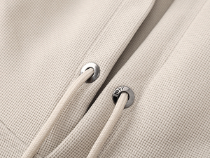 เสื้อฮู้ดดี้คุณภาพดีที่สุด พิมพ์ลายซิลิโคนสีแดง เป็นมิตรกับสิ่งแวดล้อม ระบายอากาศได้ดี เหมาะสำหรับเล่นกีฬา น้ำหนัก 400 กรัม ผลิตจากผ้าฝ้าย 100% พร้อมเชือกผูกปลายโลหะ - Product Image 6