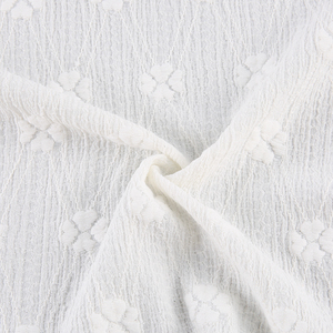 Tissu jacquard fin en polyester extensible à motif géométrique à petites échelles, effet pur diamant blanc, tricoté en dobby, toucher doux - Product Image 3