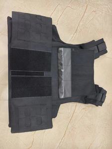 เสื้อเกราะกันกระสุนน้ำหนักเบา 1000D สีดำ แบบปลดเร็ว พร้อมแผ่นกันกระสุนเสริมน้ำหนักสำหรับการรบ - Product Image 6