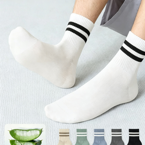 Chaussettes en coton biologique certifié GOTS, logo personnalisé, chaussettes décontractées, couleur unie, douces, respirantes, pour un usage quotidien, chaussettes pour hommes et femmes, vente en gros - Product Image 1