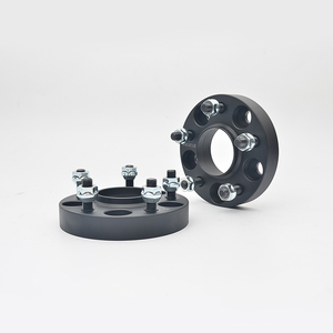 Entretoise <span class=keywords><strong>de</strong></span> <span class=keywords><strong>roue</strong></span> en aluminium forgé CB 67.1 5x114.3 avec goujons M12x1.5 - Product Image 1