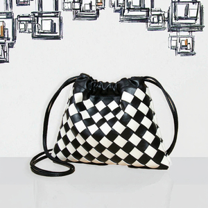 Women's Mini <b>Drawstring</b> Bucket <b>Bags</b> with <b>Large</b> Capacity Casual Handwork Woven Shoulder Purses Fashionable From Guangzhou - Product Image 3