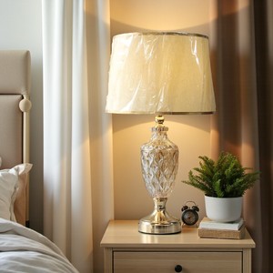 Lámpara de mesa de cristal LED dorada francesa para dormitorio GLN 130m Champagne Soft Glow Glass Table Light con fuente de alimentación eléctrica - Product Image 3