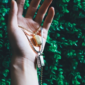 สร้อยคอผู้ชาย Power Energy Gold Nugget ดีไซน์เฉพาะตัว แฟชั่นสไตล์โดดเด่น ญี่ปุ่น เกาหลี จี้สี่เหลี่ยมสแตนเลสสุดเทรนดี้ - Product Image 2