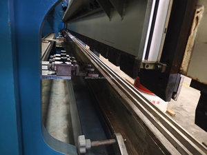 200 Ton 6100mm <strong>Used</strong> High Quality <strong>CNC</strong> Press Brake Economical <strong>CNC</strong> Press Brake <strong>Machine</strong> Sheet Metal Bending <strong>Machine</strong> - Product Image 3