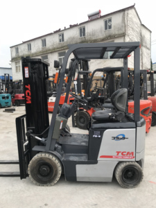 Montacargas Usado TCM FB15 de 1.5 Toneladas con Motor Diésel, Montacargas con Batería, Certificado CE, Motor Isuzu, Caja de Cambios - Product Image 2