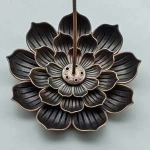 Porte-encens Lotus en métal aromatique pour la décoration de la maison, vente en gros d'encens et de porte-encens - Product Image 1