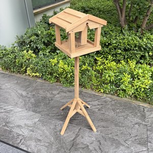 Mangeoire à oiseaux autoportante en bois pour jardin avec toit, support en bois massif écologique - Product Image 2