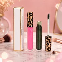 Tubes de gloss à lèvres repulpant à marque privée, contenants transparents pour baume à lèvres avec logo personnalisé pour les marques de beauté féminines