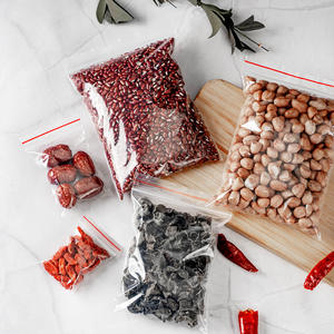 Fournisseur en gros de sacs à fermeture éclair en PE transparent de 4*6 cm (1,6*2,4 pouces) avec barrière contre l'humidité pour le rangement des pulls - Product Image 2